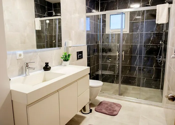 Terrazzo - Isitmali Havuzlu Sole サパンジャ